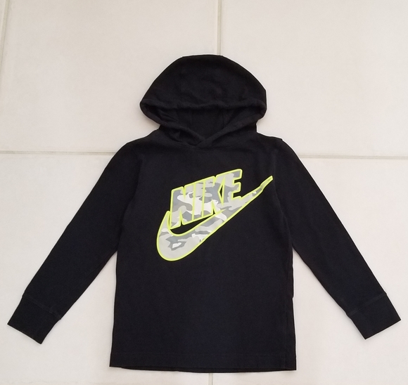 Nike Camo Swoosh Little Boys Black Long Sleeve Hooded Logo Tee Shirt M 5-6yrs - Picture 4 of 10